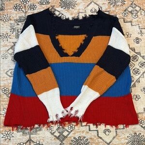 IVORY M distressed V Neck color block sweater with raw hem
